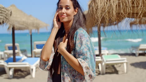 Smiling-Lady-at-the-Beach-Looking-Into-Distance