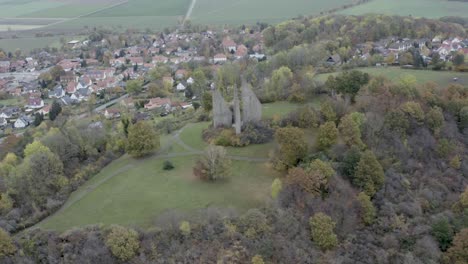 toma aérea de un dron del memorial de friedland