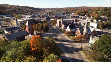 Campanarios-De-La-Iglesia-De-Empuje-Aéreo-En-Barre-Vermont