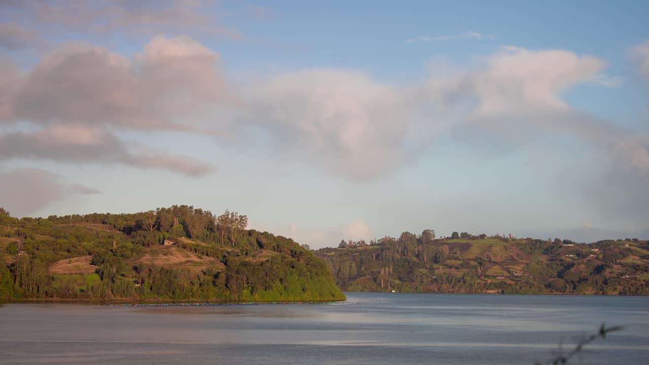 Timelapse Morning at coast of Castro, Chilo&eacute; Archipi&eacute;lago south of Chile
