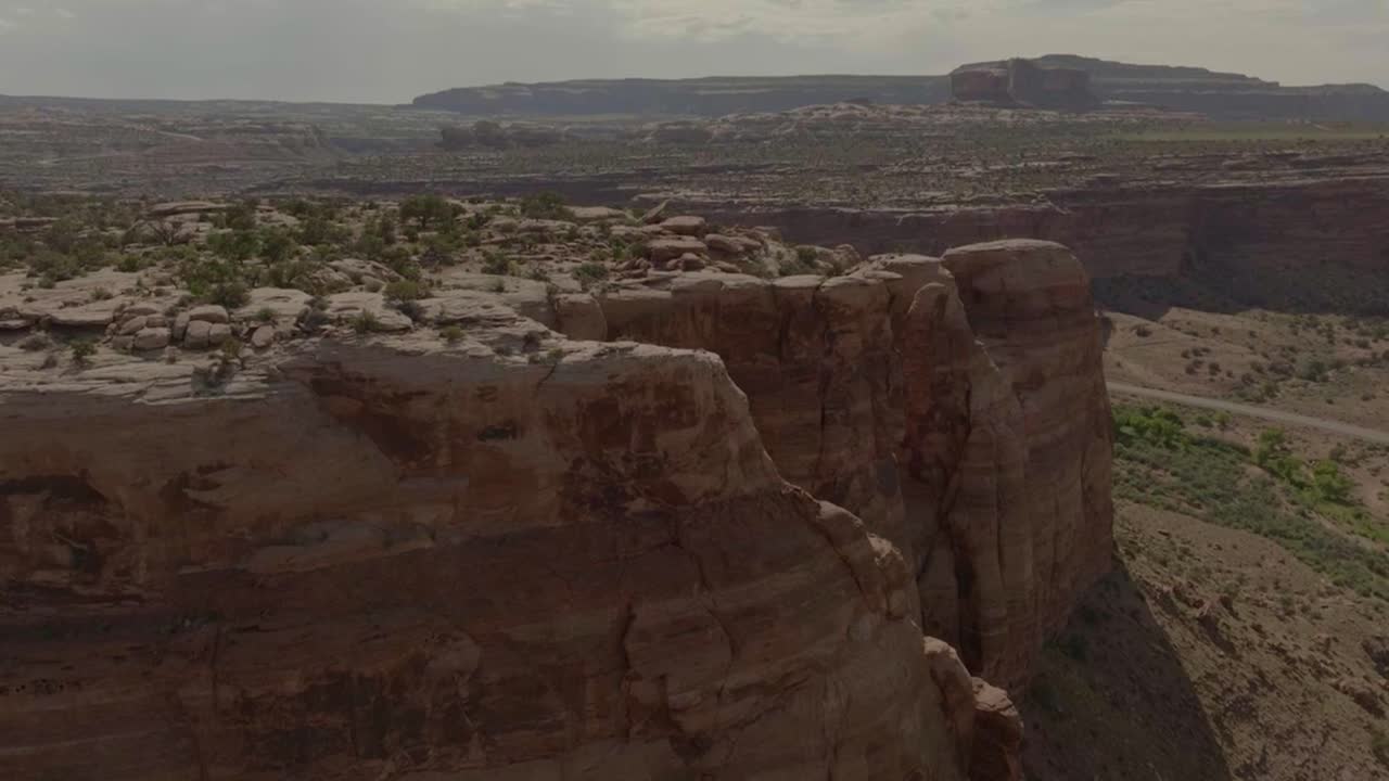 los acantilados del desierto de moab utah