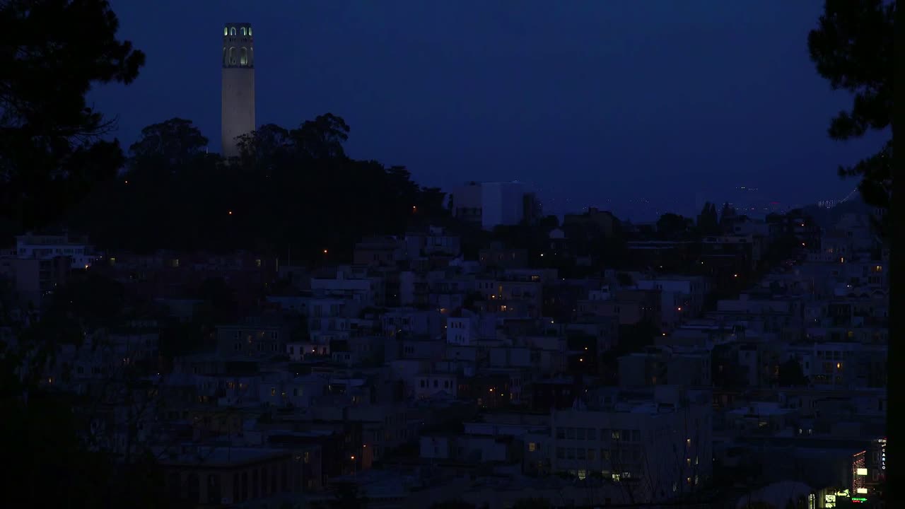 che stabilisce il colpo di san francisco in california di notte con lo sfondo del bay bridge 2