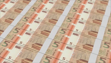 5-Billetes-De-Manat-Azerbaiyano-Impresos-Por-Una-Prensa-Monetaria