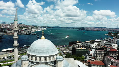 Toma-Aérea-De-Establecimiento-De-La-Mezquita-Sultanahmet