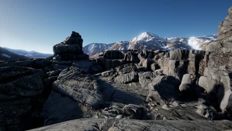 rocas y piedras en las montañas de los alpes