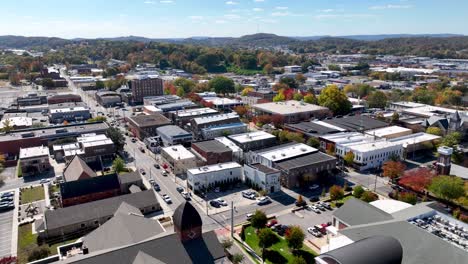 Hohe-Luftaufnahme-über-Cleveland,-Tennessee