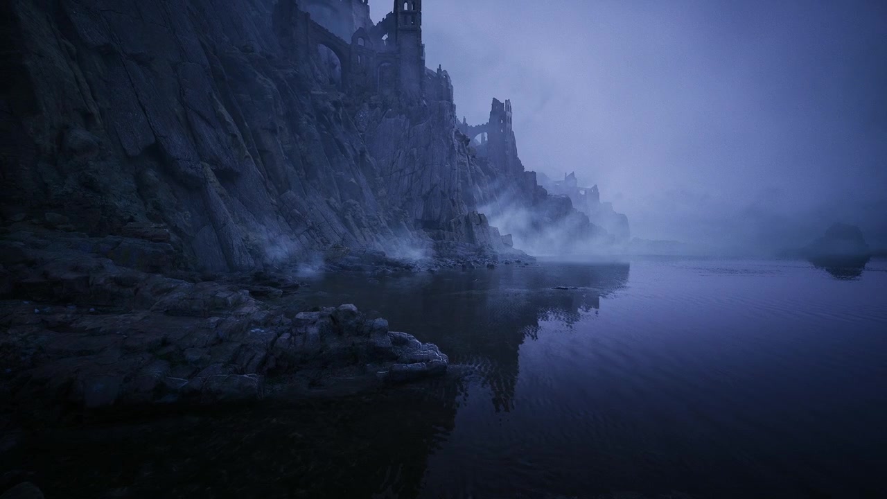 Una nebbia inquietante e densa avvolge la costa rocciosa mentre le onde si infrangono violentemente e si agitano