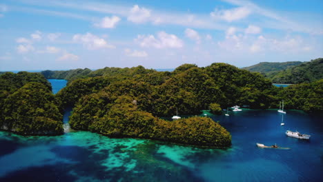 imágenes aéreas de la isla de palau