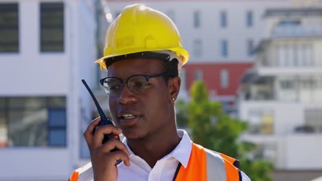 Construction-worker,-talking