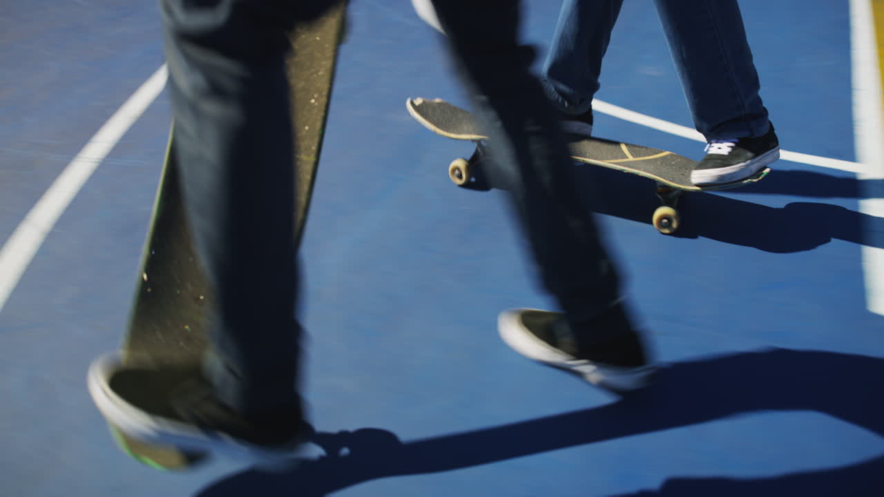 Skater&rsquo;s feet are happy feet