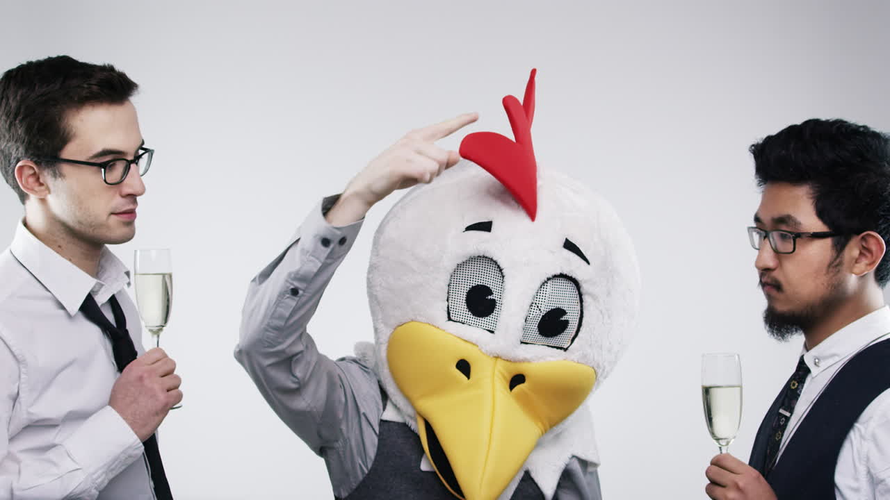 사업가들과  의상 파티