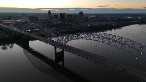 memphis tennessee skyline at night
