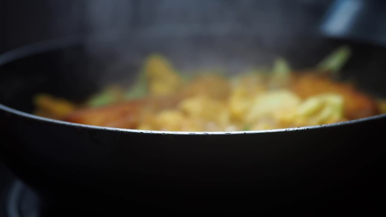 Cucina in una padella