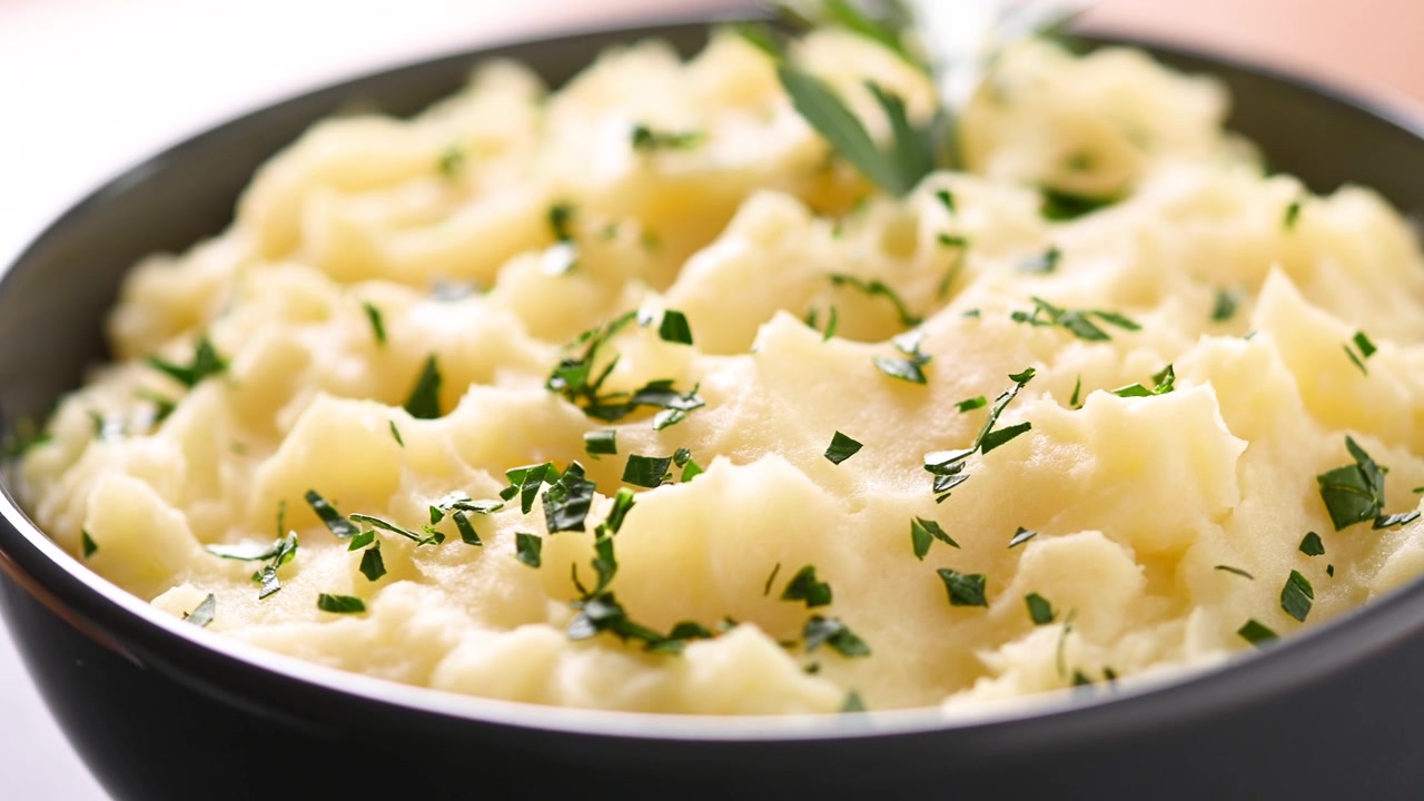 Purè di patate cremoso in rotazione
