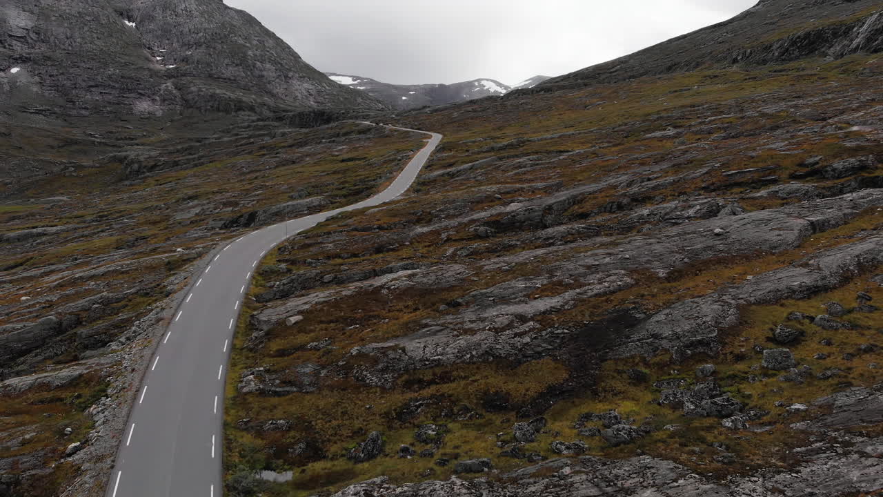 Luftlandskaber af Trollstigen vejen i Norge