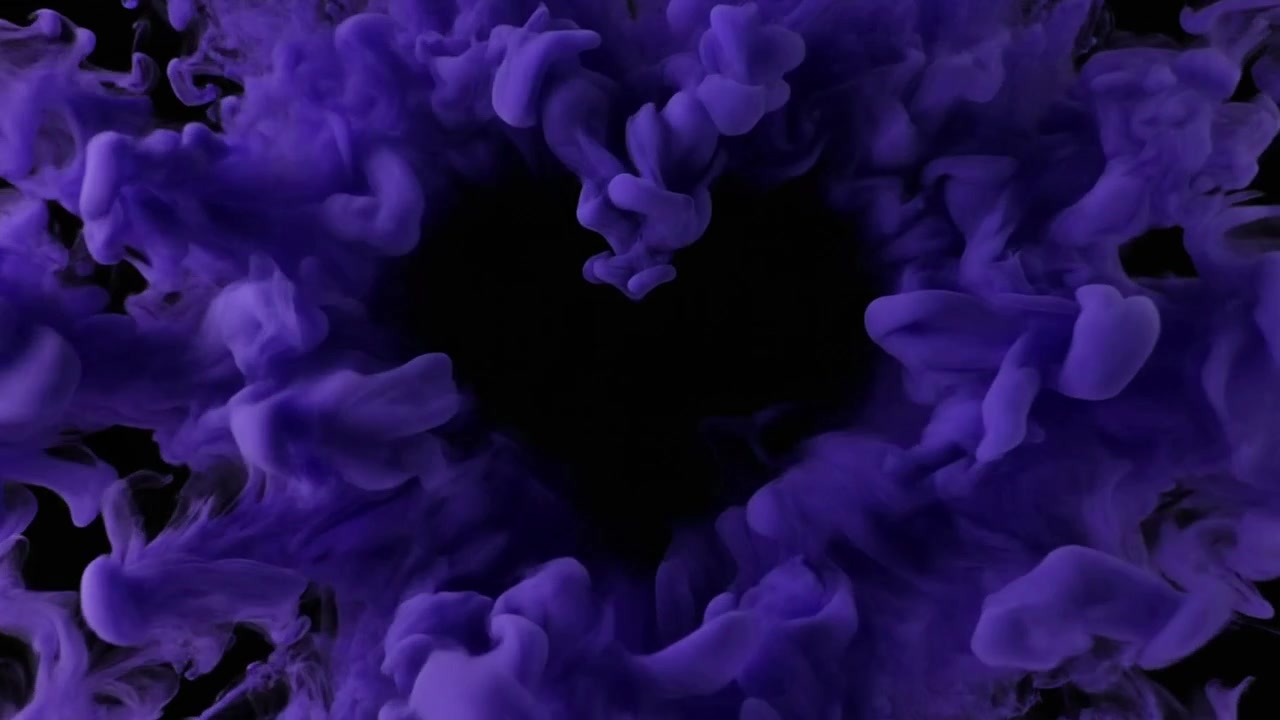 Fumo viola a forma di cuore su sfondo nero