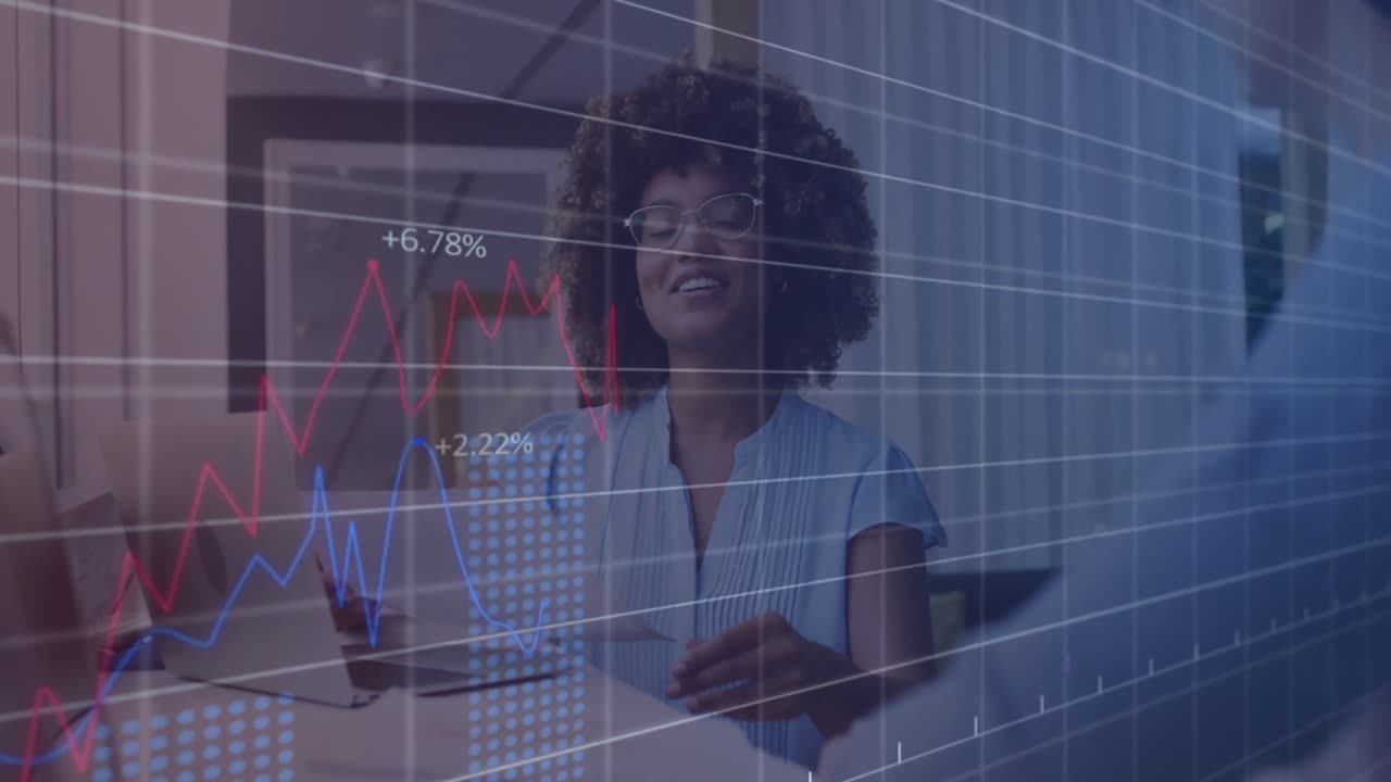 animación de estadísticas y procesamiento de datos financieros sobre personas de negocios que trabajan en la oficina