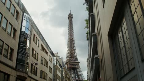 la torre eiffel en parís