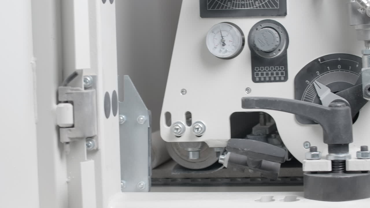 detalle de la máquina de pulido de piedra industrial