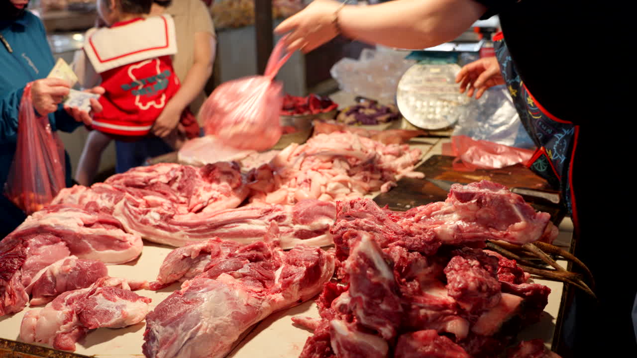 Vietnamese wet market business store, customers, money, raw meat purchase