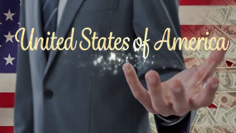 Animation-Des-Textes-Der-Vereinigten-Staaten-Von-Amerika-über-Einem-Mann,-Der-Seine-Hand-Und-Die-Amerikanische-Flagge-Ausstreckt