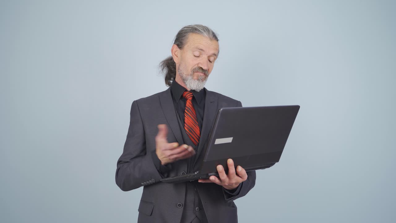 hombre de negocios de baja motivación.