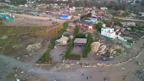 Strandhäuser-Von-La-Ballena,-Gemeinde-La-Ligua,-Region-Valparaiso,-Chile