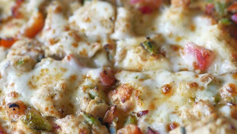 close-up of a chicken pizza