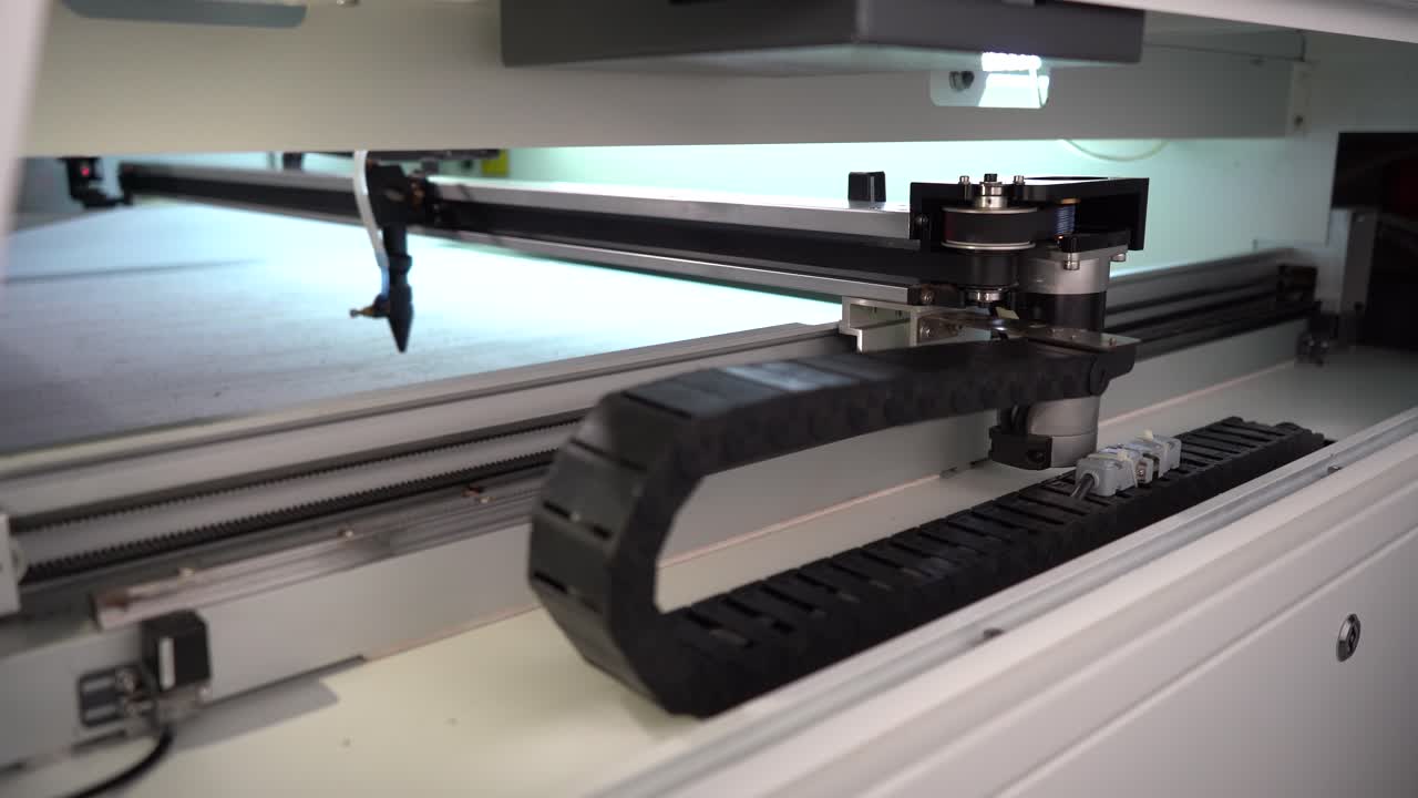 전문 레이저 절단기