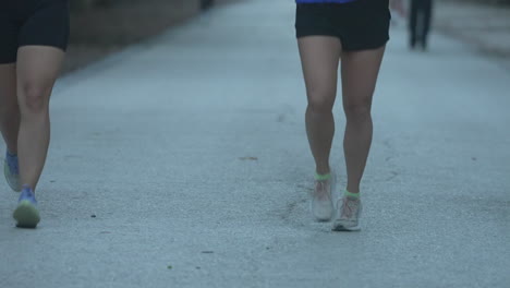 women running