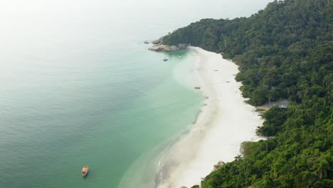 Aerial-view-paradise-beach,-Campeche-Island,-Florianopolis,-Santa-Catarina,-Brazil