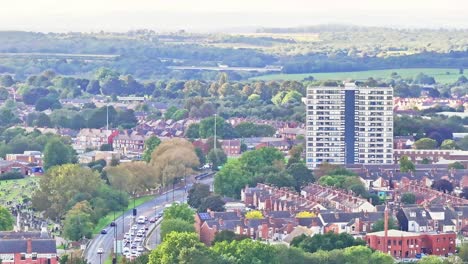 Vista-Aérea-Panorámica-De-Los-Asentamientos-De-La-Ciudad-De-Doncaster-En-El-Sur-De-Yorkshire,-Inglaterra,-Reino-Unido.