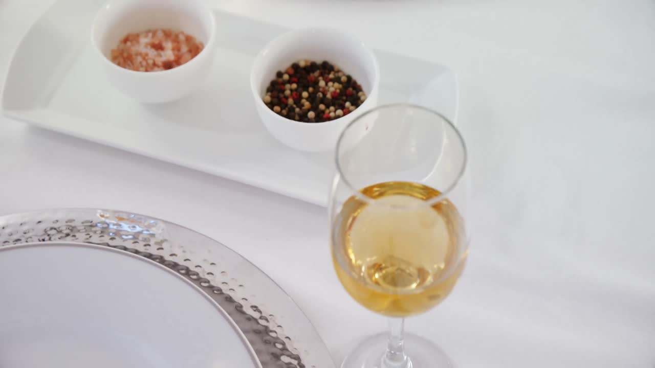 테이블 4k에 있는 각종 식구