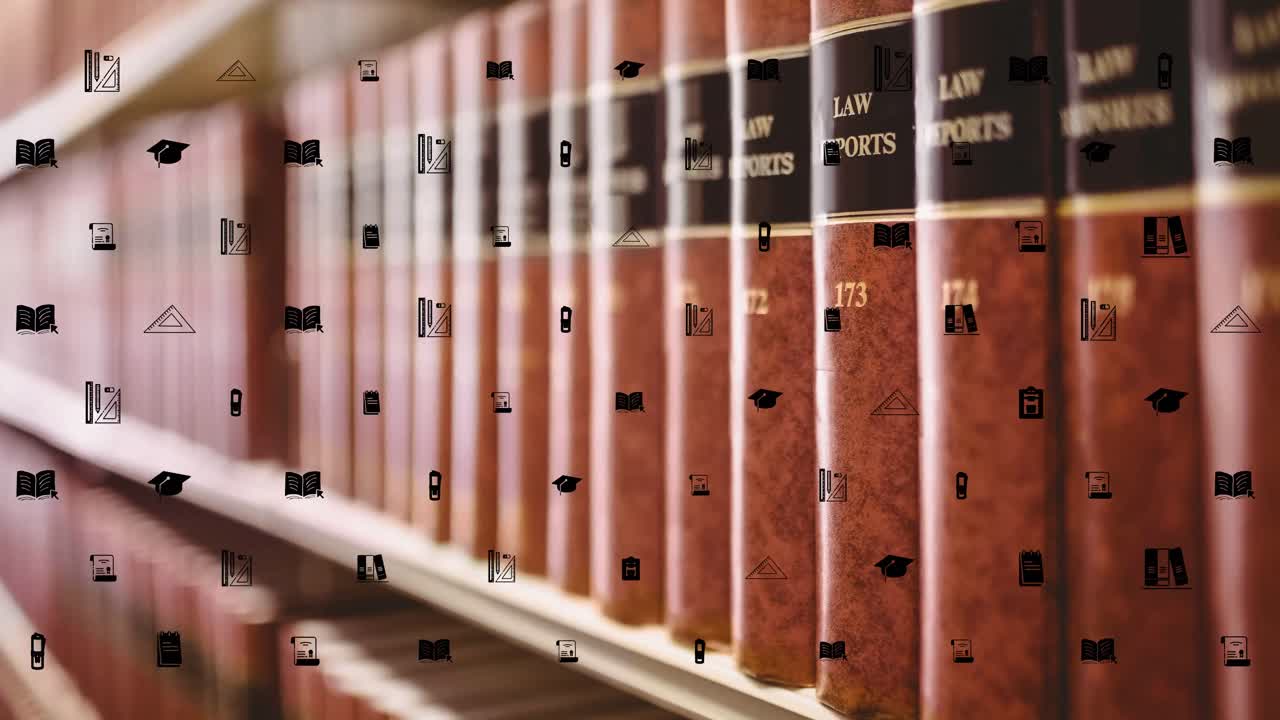 도서관 선반에 있는 오래된 책 위에 떠다니는 반복되는 검은 학교 아이콘의 애니메이션