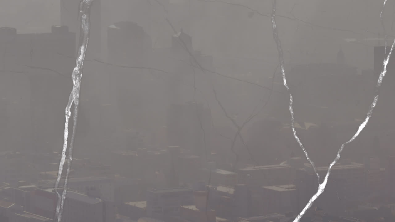 회색 도시 풍경 위에 변하는 무의 애니메이션