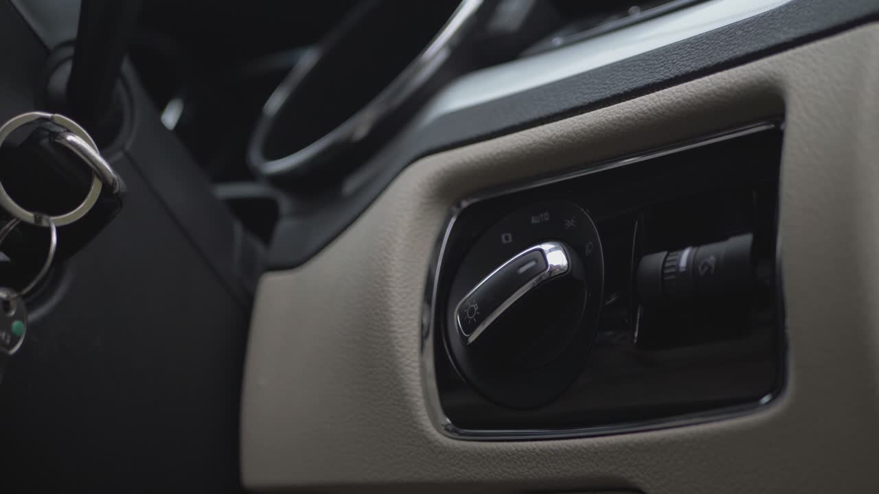 Close Up Finger Adjustable Car Light Lever