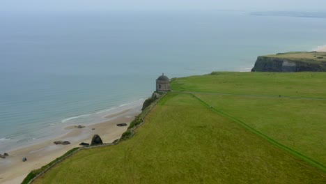 Mussenden-Temple,-Downhill-Estate,-Coleraine,-County-Derry,-Northern-Ireland,-September-2021