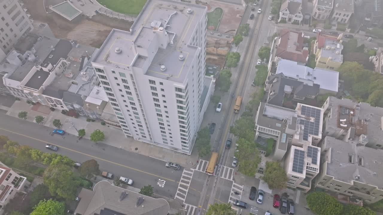 Bela cidade de São Francisco, na costa da Califórnia, EUA