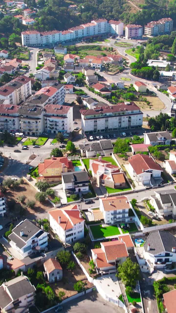 Vídeo vertical de Seia Portuguese Village
