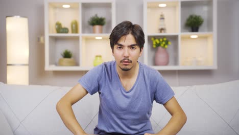 el hombre que tiene problemas para ver. problema ocular.