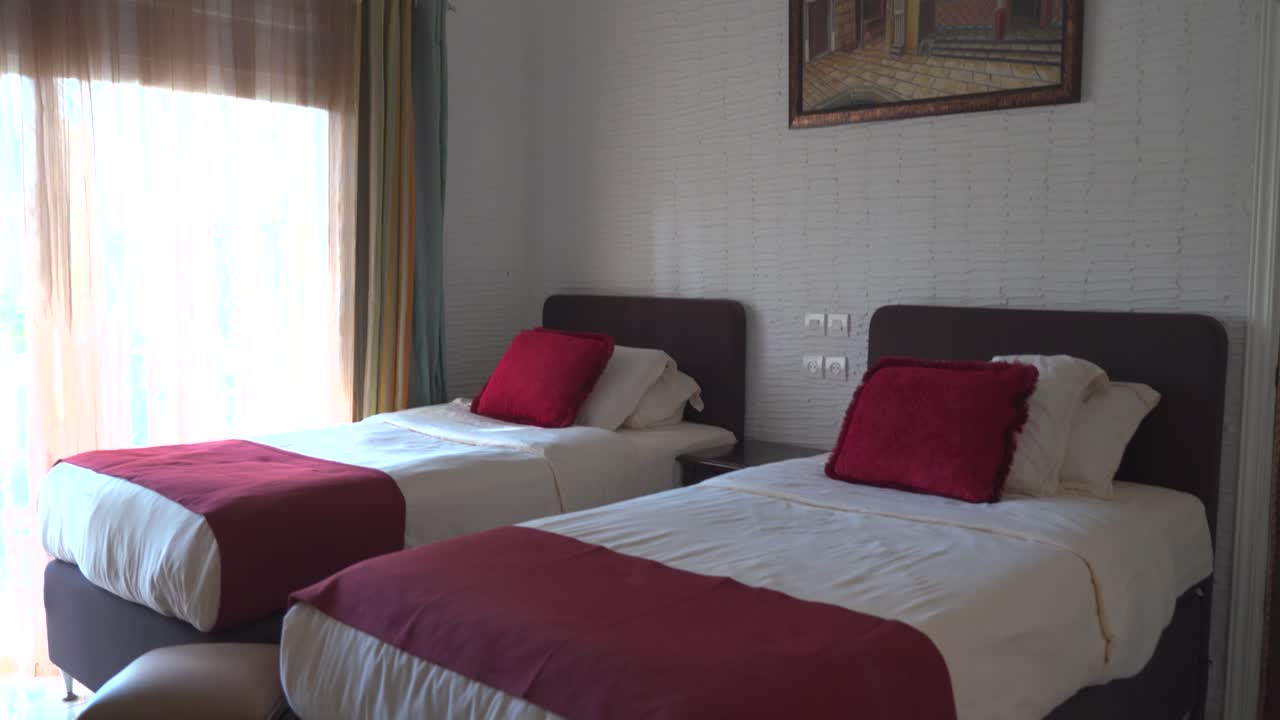 habitación de hotel árabe oriental de lujo