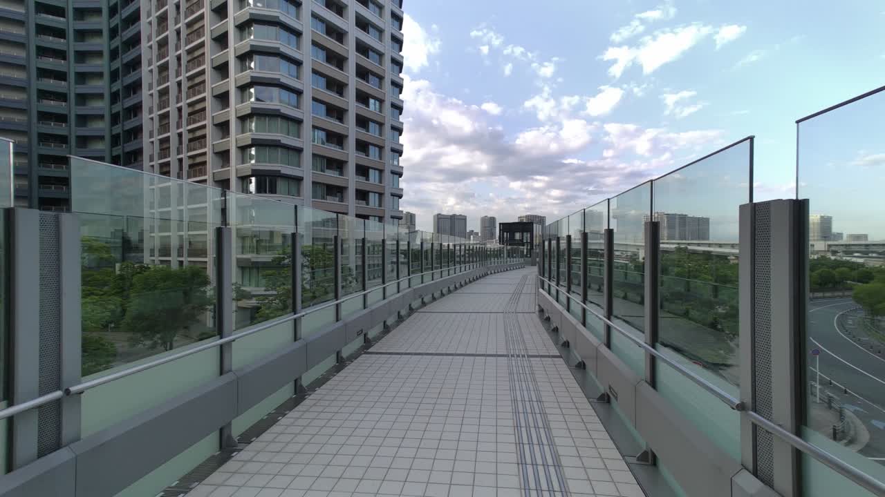 la cubierta peatonal de tokyo toyosu 2022