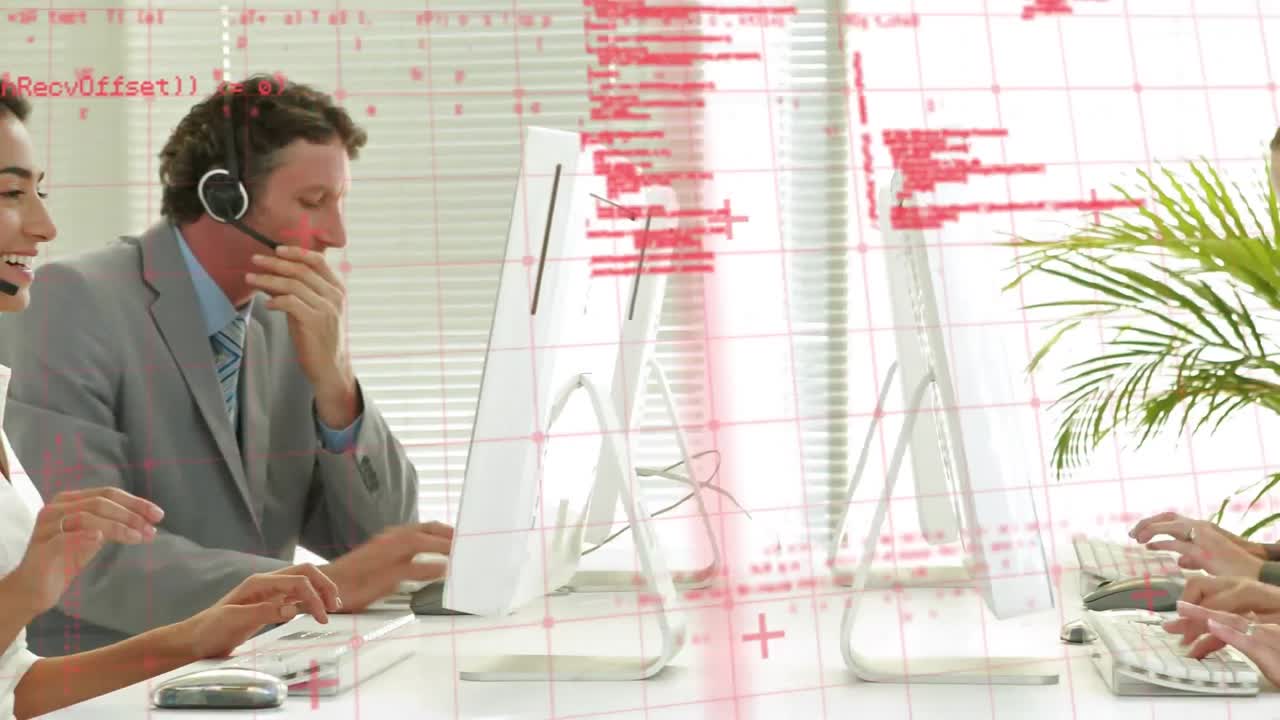 animación del procesamiento de datos sobre personas de negocios que usan auriculares telefónicos