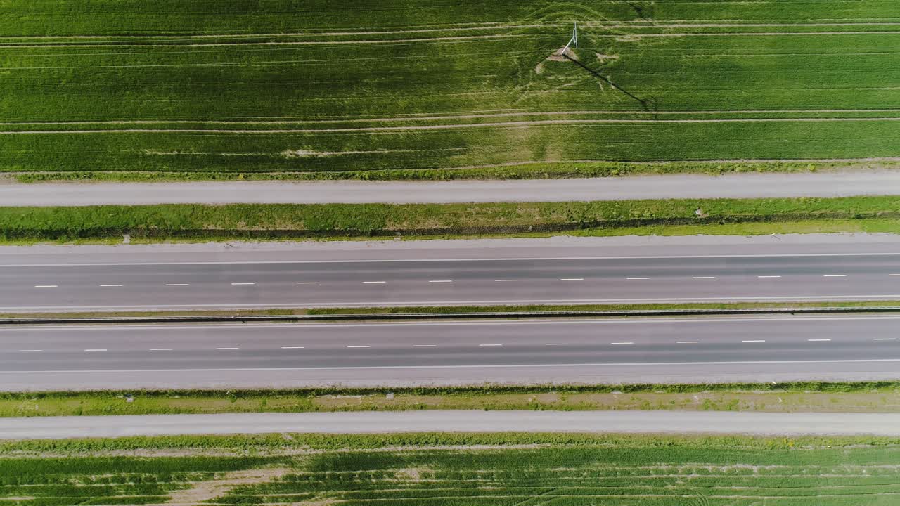 자동차 통과 고속도로 조감도 1