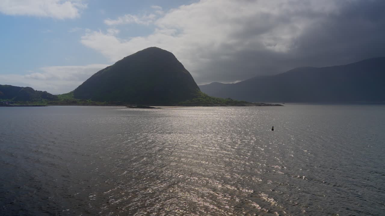 A cruise from the city of Bergen to the open sea on a tourist ship