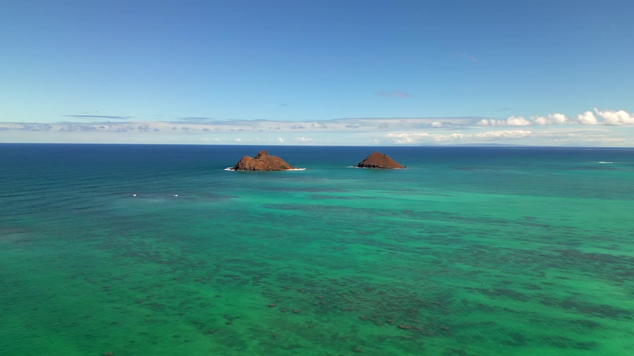 하와이 오아후 섬 의 푸른 바다 풍경 의 공중 사진 - 드론 촬영