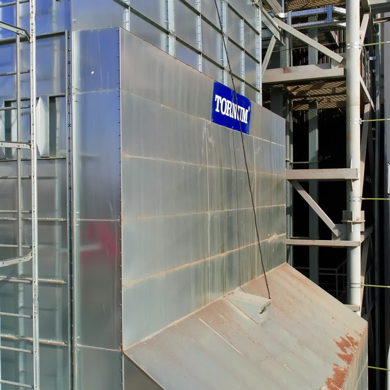 Storage and drying of cereals