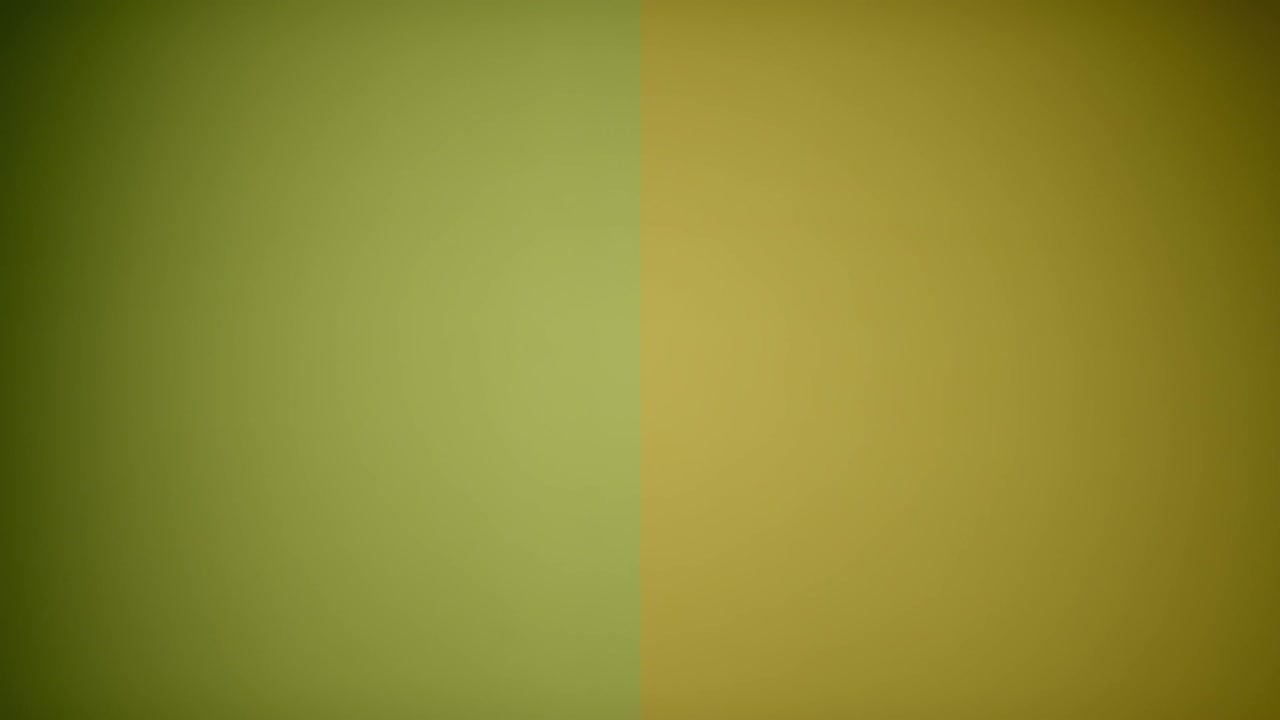 rebanadas de kiwi frescas lanzadas volando colgando en el aire y cayendo