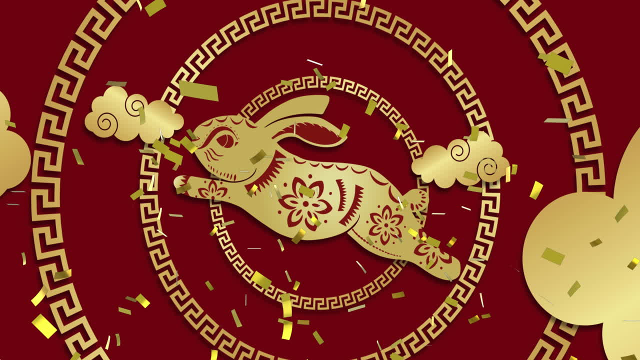 animación de decoraciones tradicionales chinas con conejo y confeti sobre fondo rojo.