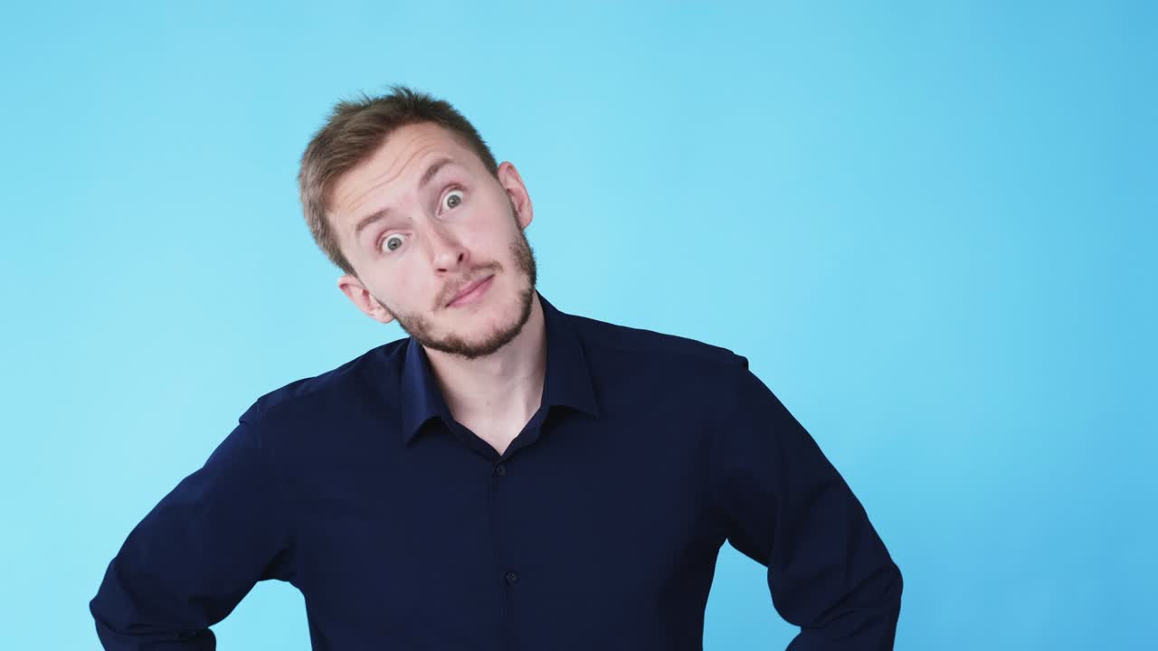 uomo fisso sfiducia emozione fisso ragazzo gif loop